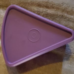 Tupperware pie slice saver